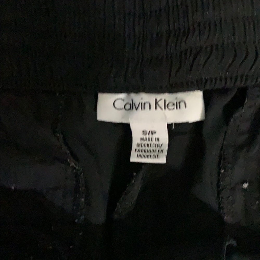 Shorts - Picture 5 of 6